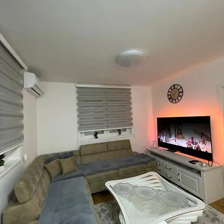 Apartman Krekic22 Апартаменты Тузла
